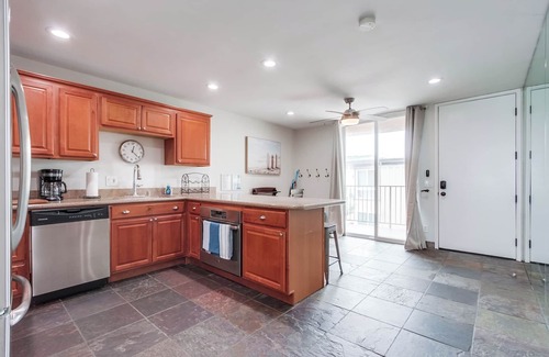 Mission Beach Condo | Experience San Diego from this beautiful waterfont 2 bedroom condo!