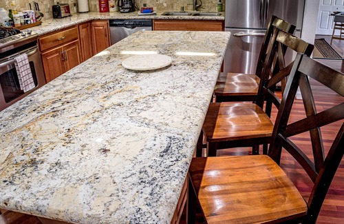 Three Rivers House | For Families That Want To Bond!