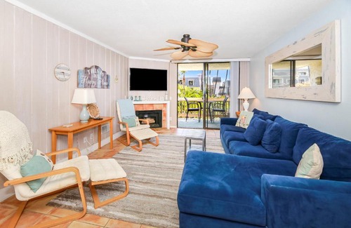 Townsite House | G222 - Paradise Found