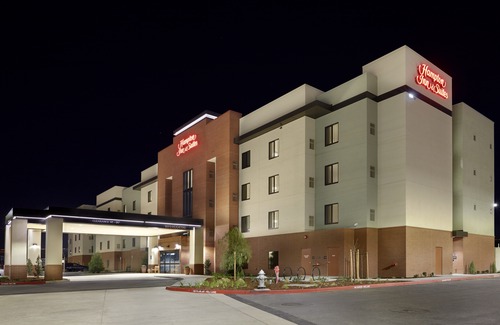 East Sacramento Hotel | Hampton Inn & Suites Sacramento at Csus