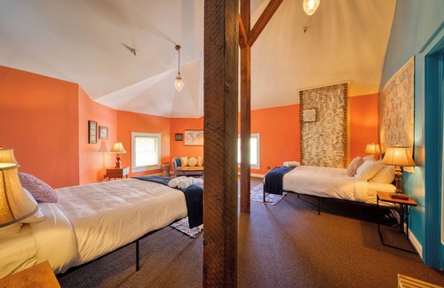 Downtown Sacramento Hostel | HI Sacramento Hostel