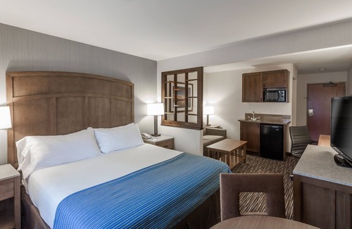 Carpinteria Hotel | Holiday Inn Express & Suites Carpinteria by IHG
