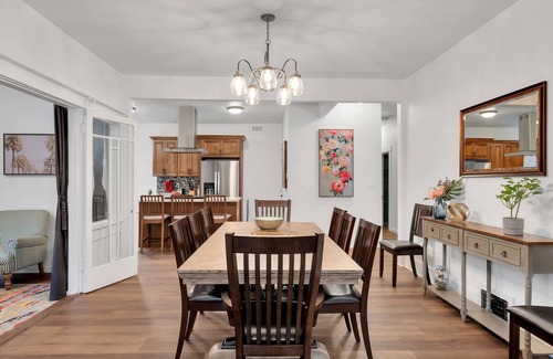 Hollywood House | ★HOLLYWOOD 4B/2B ✩ FULLY RENOVATED ONE OF A KIND CRAFTSMAN HOUSE✩ W/PARKING