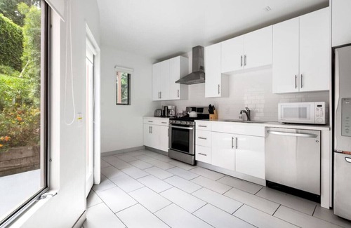 Hollywood Heights House | Hollywood Hills Outpost Home, Exclusively Month+