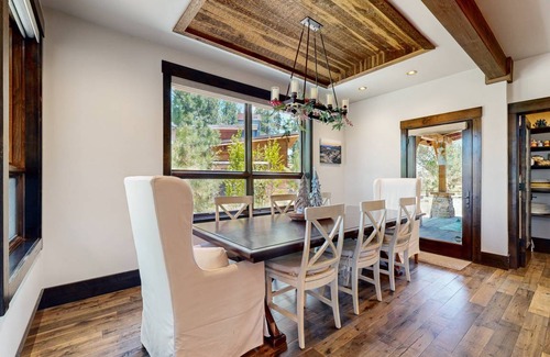 Truckee House | House ∙ 4 bedrooms ∙ 8 guests
