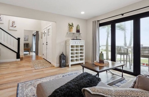 Sunset Cliffs House | Iconic Sunset Cliffs Escape!