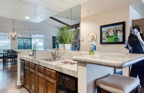 Indian Wells House | Indian Wells Pools and Streams Art Home w/Tennis