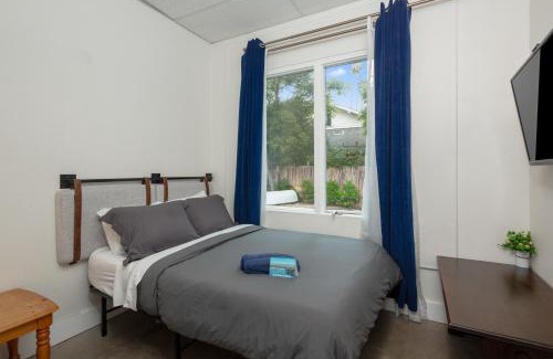 Lower State Hostel | ITH Santa Barbara Surf Hostel