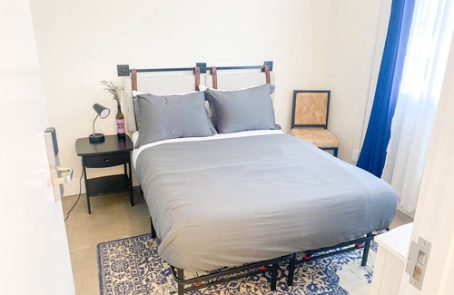 Lower State Hostel | ITH Santa Barbara Surf Hostel
