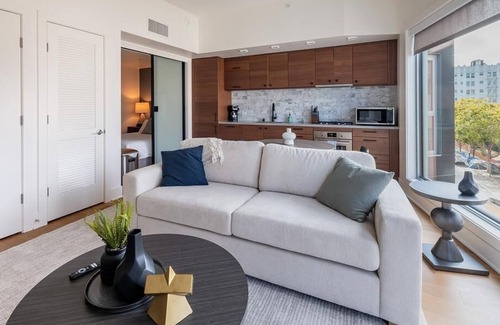 Fillmore District Apartment | Landing at Konrad on the Park - 1 Bedroom in Cathedral Hill