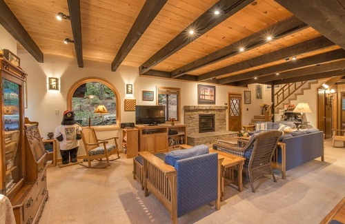 Homewood Cabin | Large Family Friendly Home In Tahoe Swiss Village!