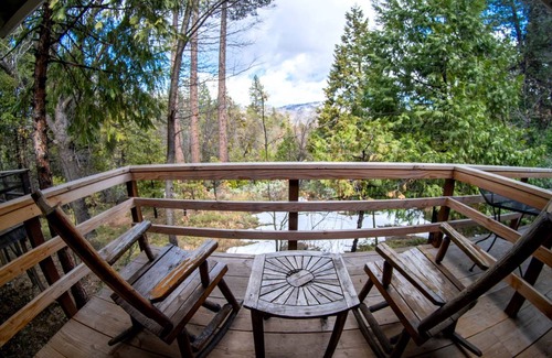 Madera County Cabin | Lodge ∙ 1 bedroom ∙ 4 guests