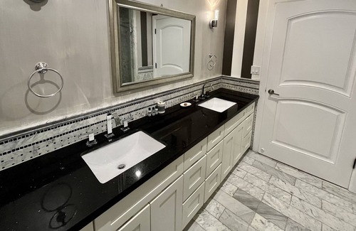 The Flats House | Luxe 2800 sq ft. guest house w/office on a private Beverly Hills Estate