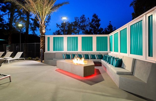Los Angeles Apartment | 🌟 Luxury 1-Bedroom Apartment Close to Universal Studios 🎬n