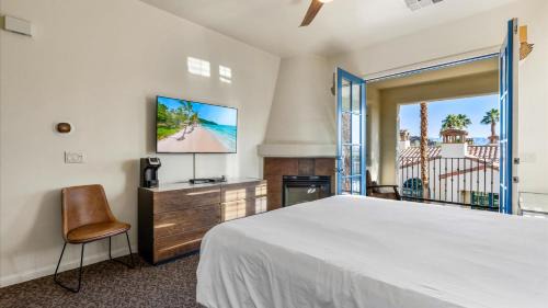 La Quinta Apartment | LV000 Freshly Furnished Upstairs LV Studio