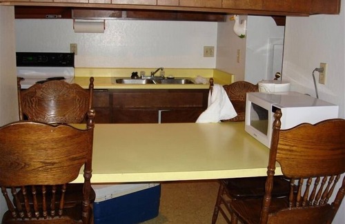 Mammoth Lakes Condo | MAMMOTH LAKES SKI CONDO WALK TO VILLAGE GREAT VIEW SLEEPS 4