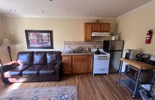 Marina District House | Marina Motel - King Suite with Garage
