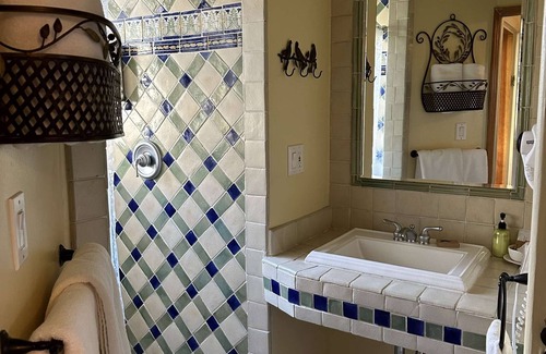 Marina District House | Marina Motel - King Suite with Garage