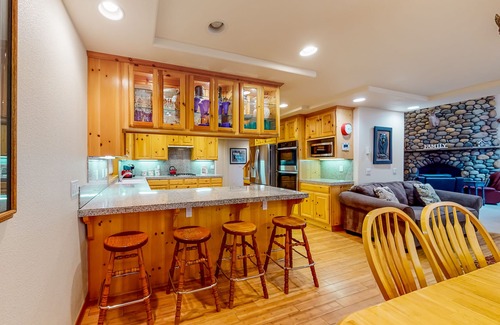 Truckee House | Mountain Home with Access to Shared Pool, Hot Tub, Sauna, & Tennis