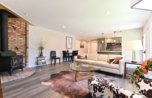 Angels Camp House | Newly remodeled three bed two bathon quiet dead end street.