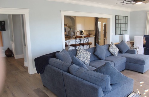 Bluff Park House | Oceanfront Luxury Oasis W/Jacuzzi, Gazebo, BBQ, Pizza Oven Gym, Gated Garden