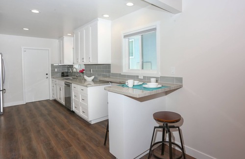 Crown Point Condo | One bedroom, new construction in Pacific Beach