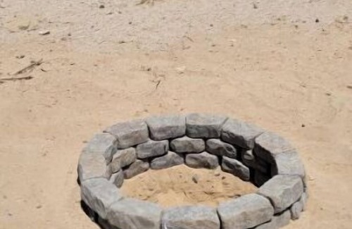 Twentynine Palms House | Outdoors fire pits w/Beautiful Stars & Moon view.