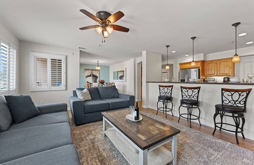 Crown Point Condo | Pacific Blue Three| Walk to the Beach | 3 BR Home
