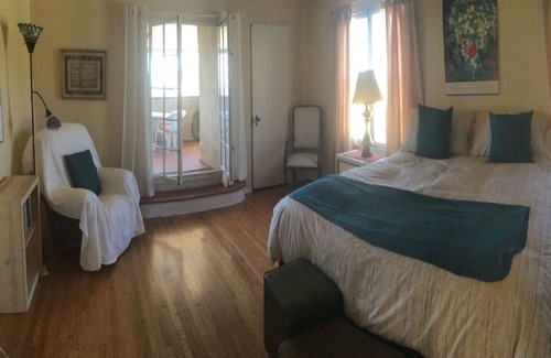 Los Feliz House | Peaceful, Luxury Retreat In Prime Los Feliz Hills Historic Spanish "Castle"