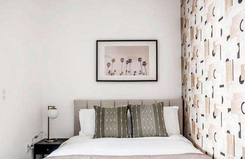 Silver Lake Apartment | Premium Silverlake Studio w/ W/D & Pool, nr 101 & 405, by Blueground