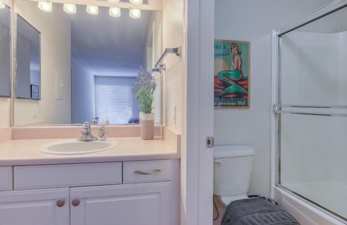 Marina Peninsula Apartment | Prime Marina Del Rey ❤ 1Br, 1Den, 3Beds