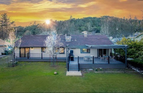 Lake Wildwood Resort | Private room ∙ 1 guest