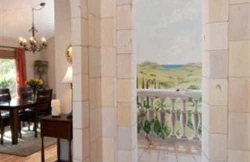 Brentwood Resort | Private room ∙ 2 guests