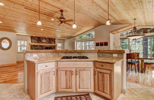 Country Club Estates House | Redwood Refuge