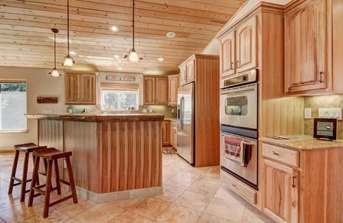 Country Club Estates House | Redwood Refuge