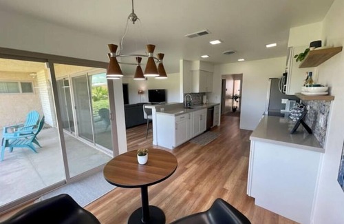 La Quinta House | Relaxing Golf Course, Pool, remodeled sleeps 6