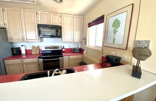 Ocean Beach Condo | SAVE on this Rarely Available Oceanfront Penthouse - 21 day minimum
