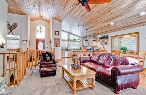Yosemite West House | Serenity Pines