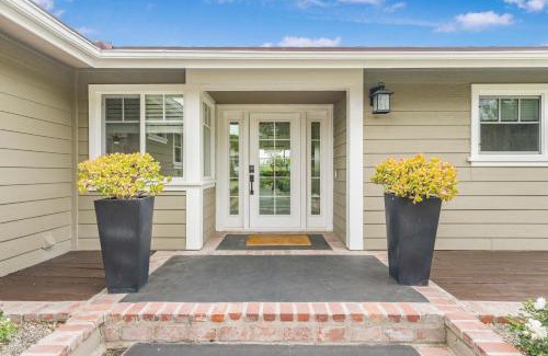 San Luis Obispo House | Sleeps 11 Wine Trail Fire Pit Bocce & Trampoline