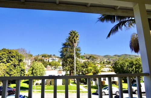 Ventura Apartment | Spacious One Bedroom Place With Ocean View