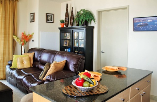 East Village Condo | SPECTACULAR OCEAN VIEW LIVING