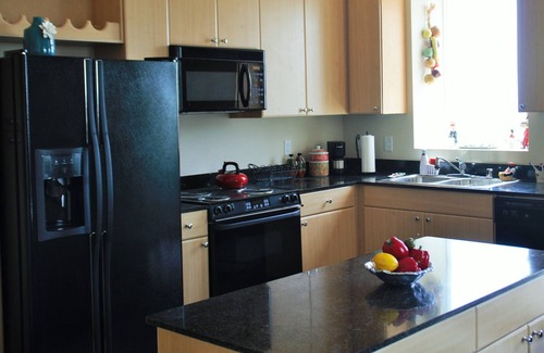 East Village Condo | SPECTACULAR OCEAN VIEW LIVING