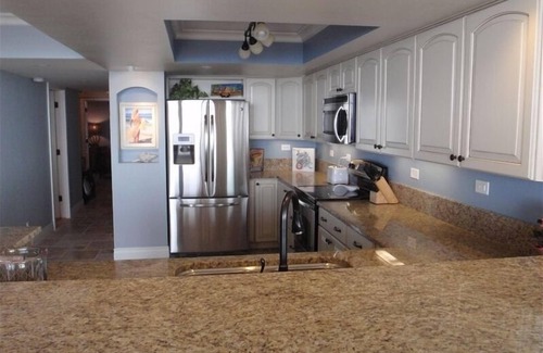 San Clemente Condo | Surf Shack - Panoramic Ocean View! Book your Holiday steps to sand & downtown!