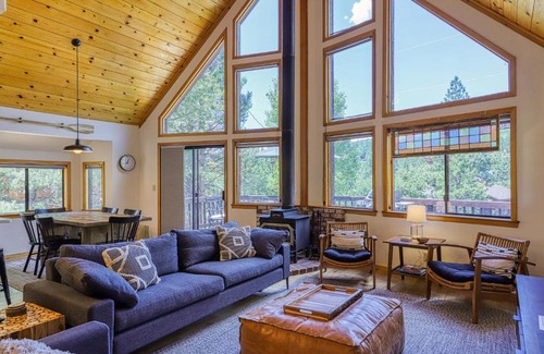 Truckee House | Tahoe Truckee Basecamp