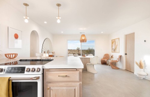 Yucca Valley House | 🌵 TerraCasa - Hot Tub, Fire Pit, Outdoor Shower & Endless Views 🌵