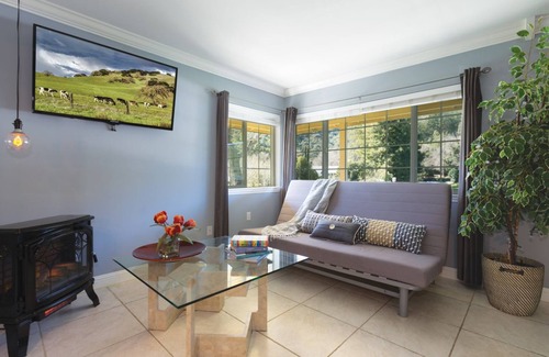 Upper Lake Hotel | The Lodge At Blue Lakes