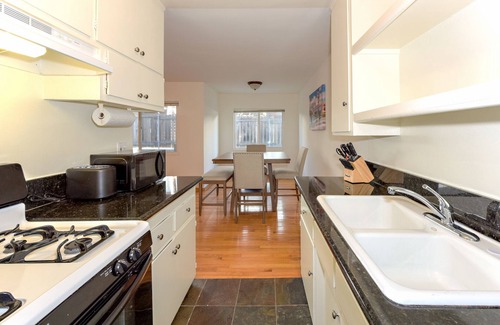 Mar Vista Apartment | The Mclaughlin 3