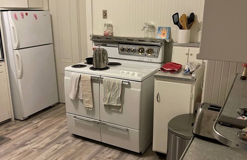 Villa Grande Cabin | The Perfect Cabin In The Woods At The Russian River - Dog Friendly