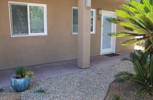 South Mission Beach Condo | This condominium is a 0 bedroom(s), 1 bathrooms, located in San Diego, CA.
