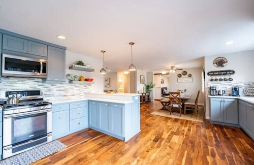 Carlsbad House | Tiered garden beach home-Gameroom, Garden, Deck, mts to Beaches,Lagoon, Legoland
